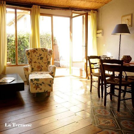 ホテル La Vigne Bleue Olonzac エクステリア 写真